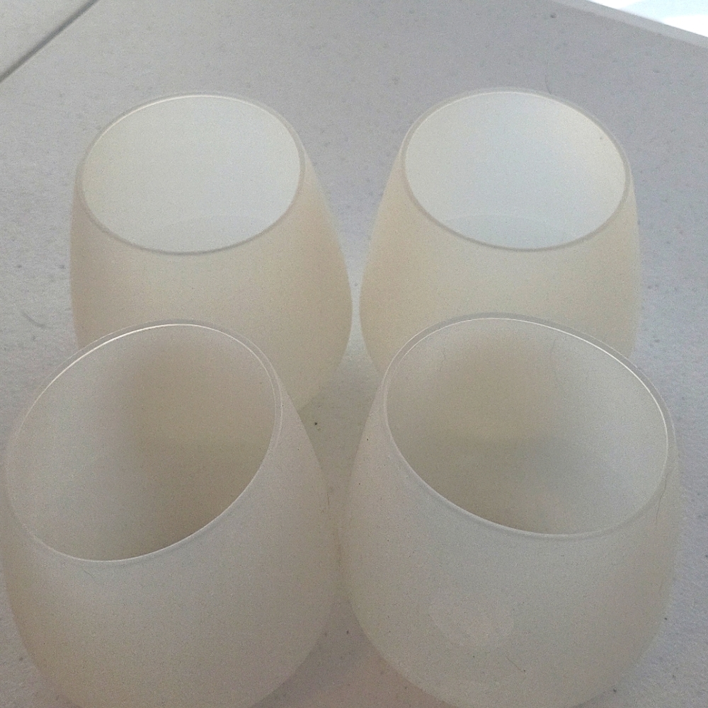 Set of 4 16oz Silicone Cups